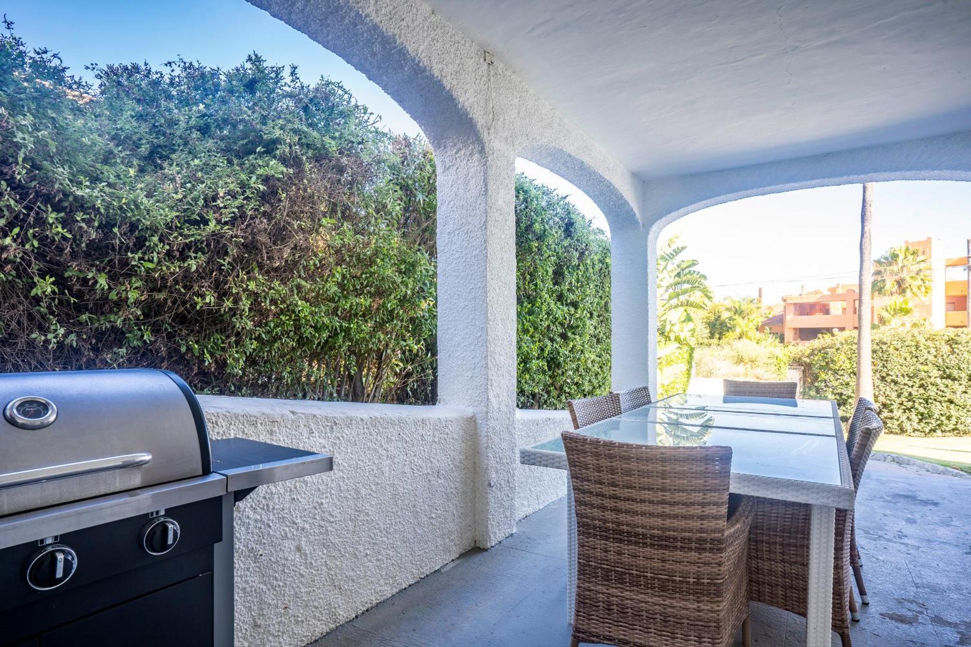 Beautiful 5 Bedroom Villa, Sea Views, Private Pool, Estepona Newly Refurbished Exterior foto